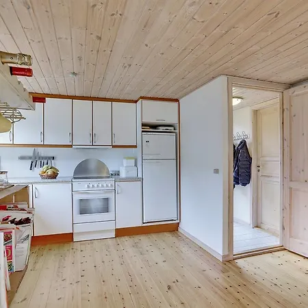 Three-bedroom Holiday In * هالس